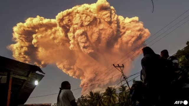 印尼火山喷发 多趟本地往来峇厘岛航班取消