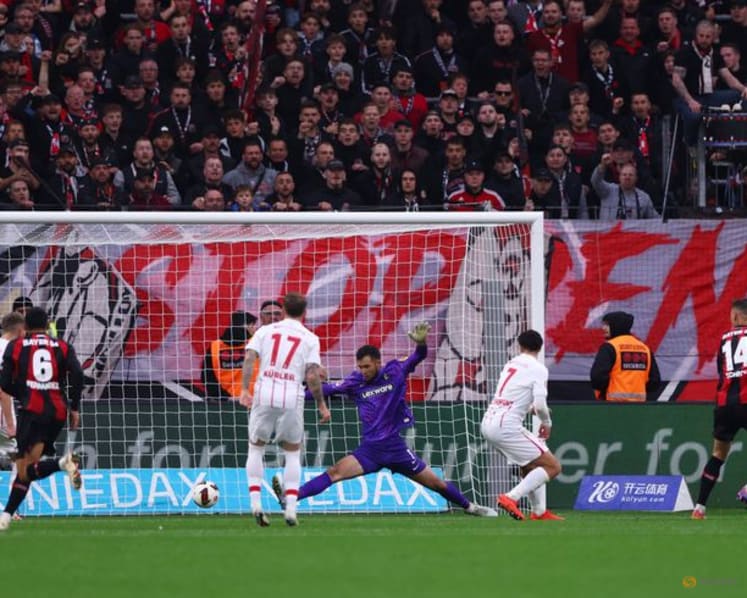 Leverkusen's Schick strikes to end Freiburg's unbeaten run
