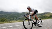 Soler wins Vuelta stage 14 with climbing attack, Vingegaard keeps red