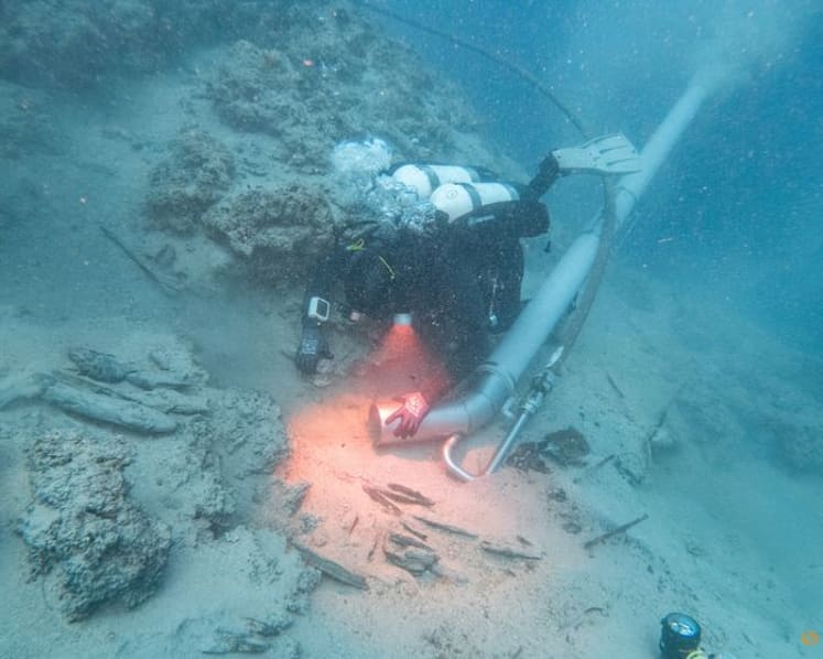 Byzantine gold objects help archaeologists uncover past of ship wrecked off Croatia