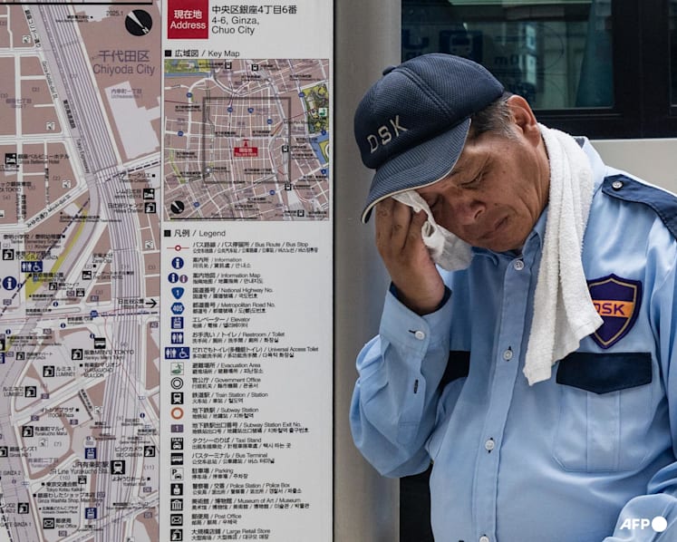 Japan records fifth 'cruelly hot day' Japan records fifth 'cruelly hot day'