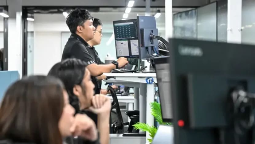 Pusat kawalan di SG antara 3 hab pantau 300 pusat data dunia