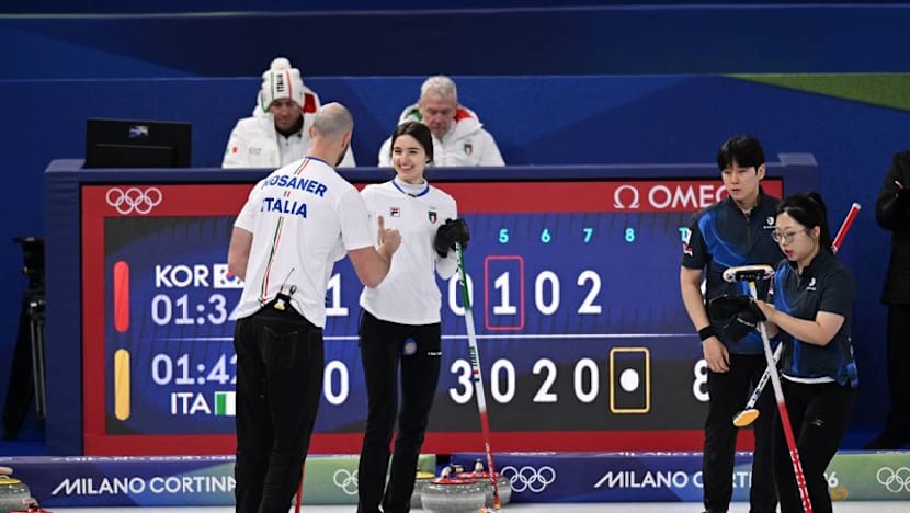 Curling-Canada stun mixed doubles champions Italy in early upset at Games
