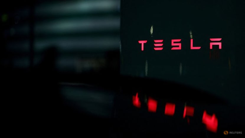 Tesla registrations slump 15% in EV-loving California