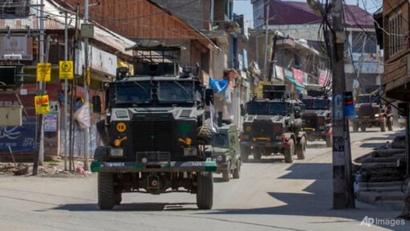 5 rebels killed, 2 India soldiers injured in Kashmir 5 rebels killed, 2 India soldiers injured in Kashmir