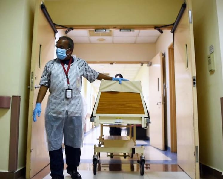 Inside the hospital mortuary, lessons in life and death