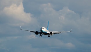Trump proposes barring Chinese airlines flying over Russia on US flights