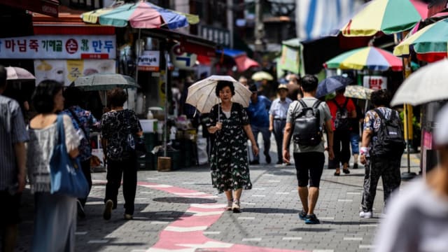 韩国夏天持续酷热 中暑与热衰竭病例增加逾八成