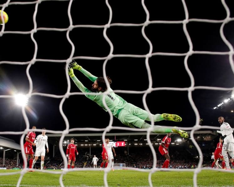 Man City drop points in chase of Arsenal, Liverpool and Man Utd also draw