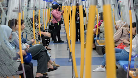 Malaysia's unemployment rate hits 11-year low amid strengthening ringgit