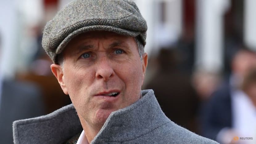 England would be amateurish not to play pink-ball warm-up, says Vaughan