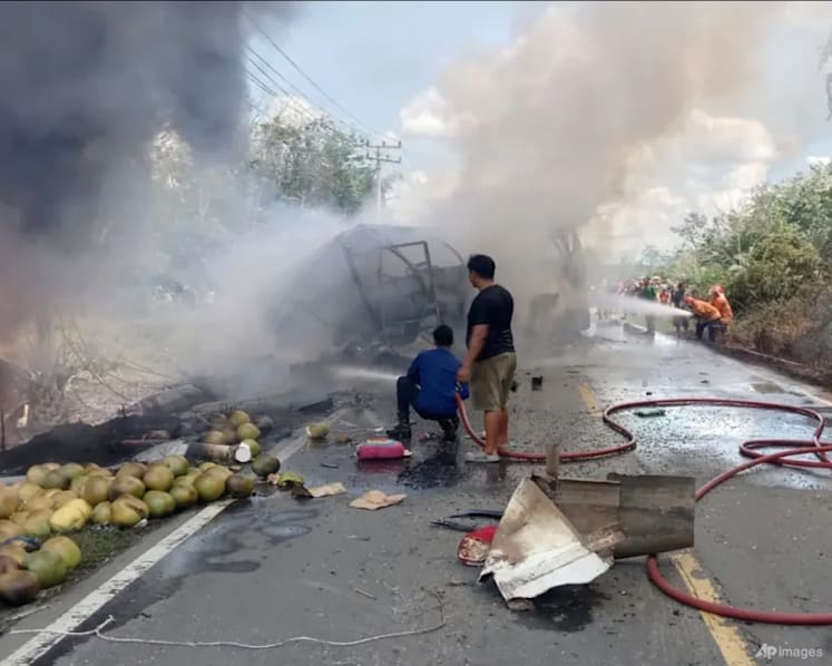 Bus and oil tanker collide in Indonesia, killing at least 16 people