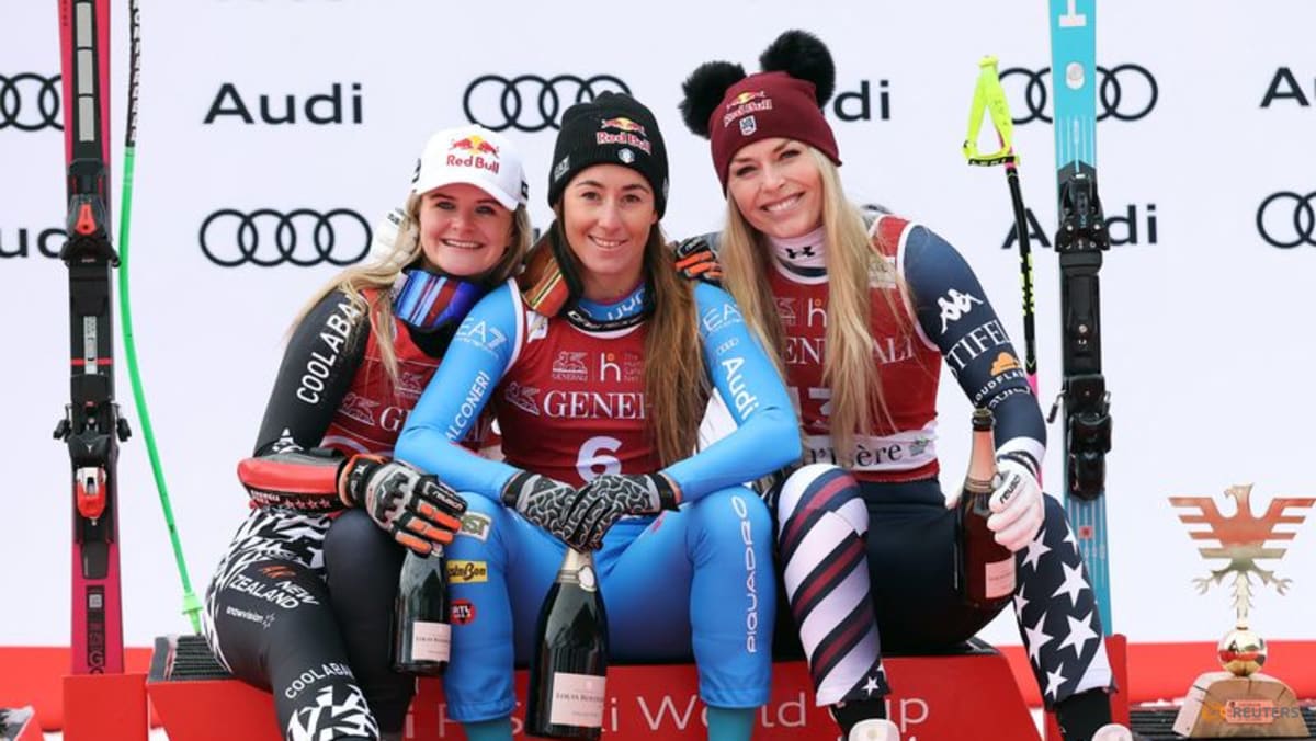 Alpine skiing-Goggia seals Super-G win ahead of Robinson and Vonn