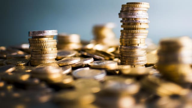 不满法庭下令要赔偿 湖南雇主50公斤硬币付员工