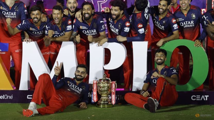 Kohli dedicates IPL title to former Bengaluru team mates de Villiers, Gayle
