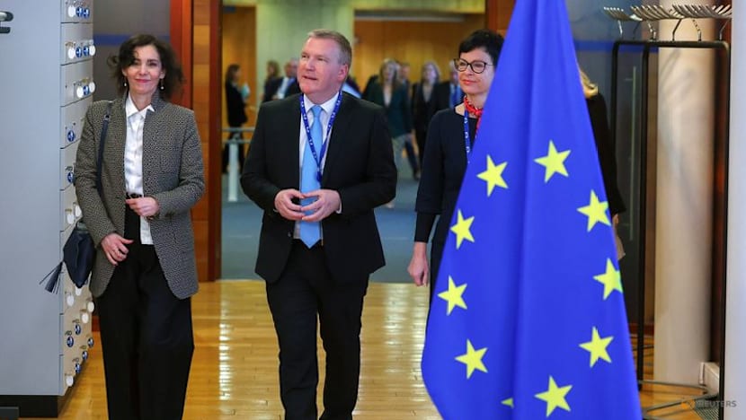 EU looks to Big Tech, influencers to fight hybrid threats, fake news