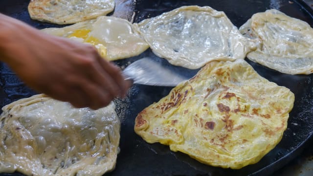 5000令吉请印度煎饼师傅引热议 资深师傅：月收入有逾3000元 