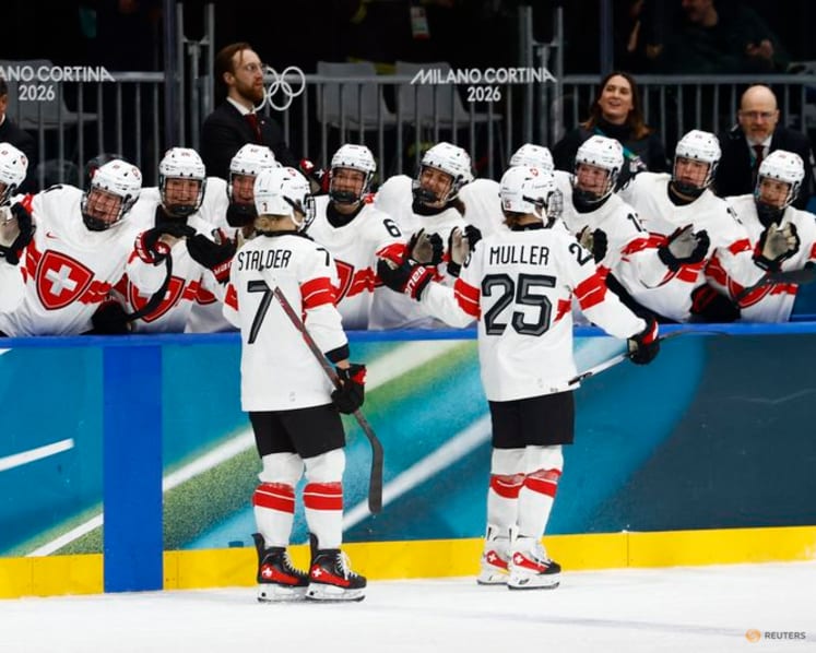 Ice hockey-Switzerland into semis after Muller goal downs Finland