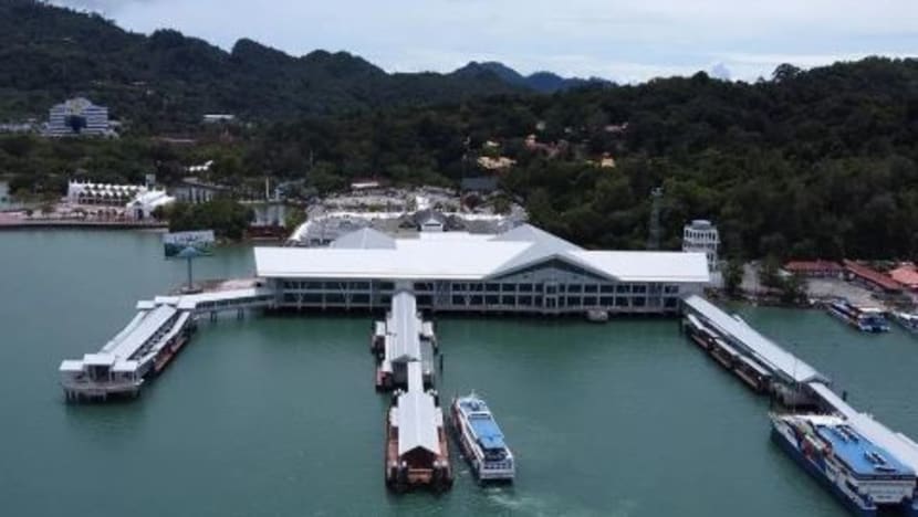 Feri bawa lebih 500 penumpang dan kru dari Kuala Kedah ke Langkawi terkandas