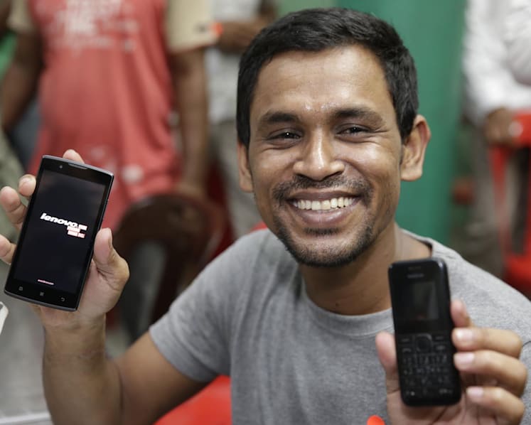450 needy foreign workers set to get new phones ahead of 3G shift