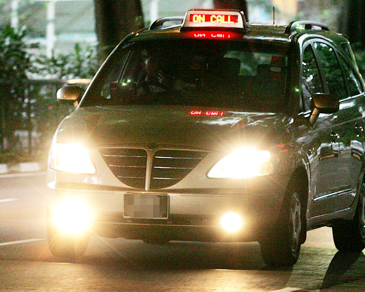 MaxiCabs to impose new surcharge for rides with more than four passengers