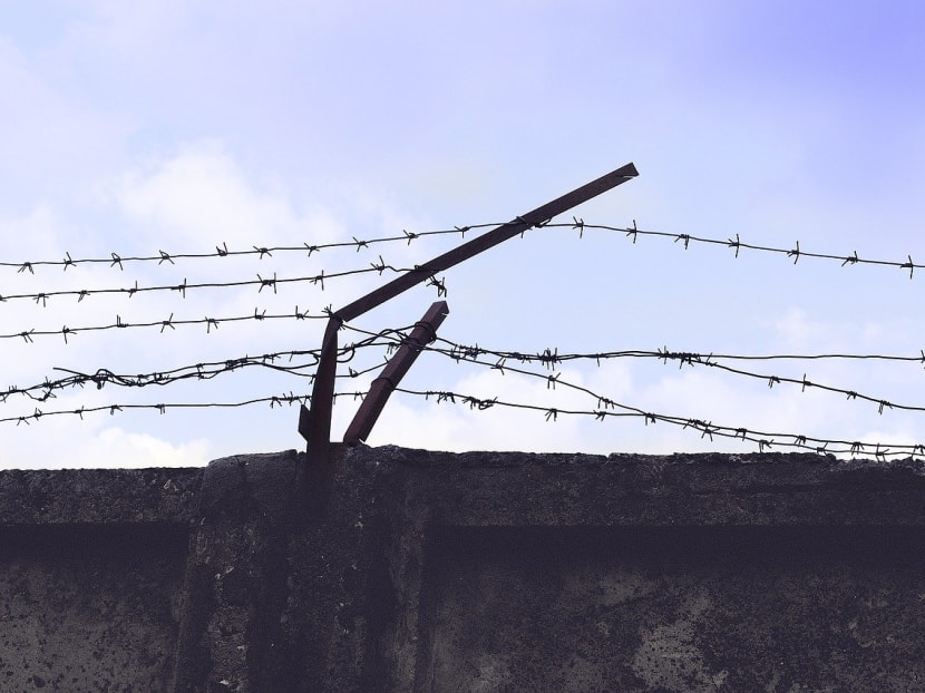 Elite police commandos were deployed to the Mahara prison where had inmates rioted against overcrowded conditions and demanded their early release, police spokesman Ajith Rohana said.