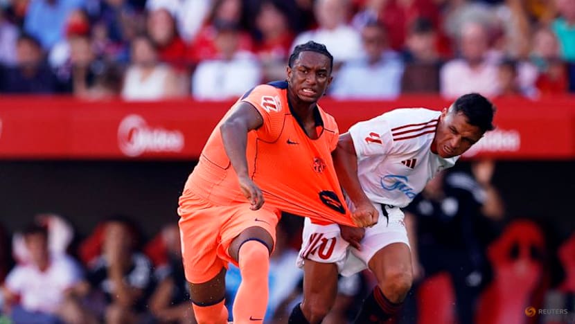 Misfiring Barcelona suffer 4-1 loss at Sevilla
