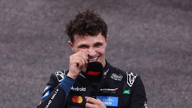 收官站阿布扎比夺第三 诺里斯首夺F1车手总冠军飙泪