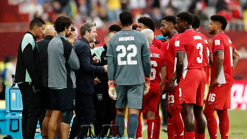 Fans boo hydration breaks during World Cup matches in US, Canada