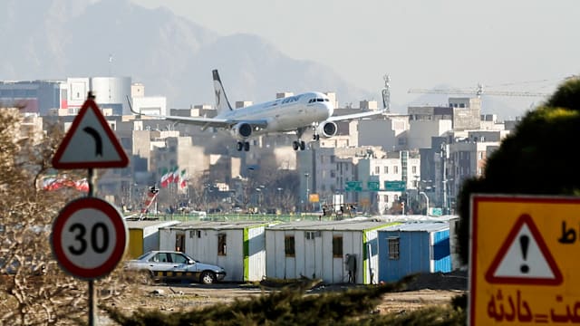 伊朗领空短暂关闭近五个小时后重开