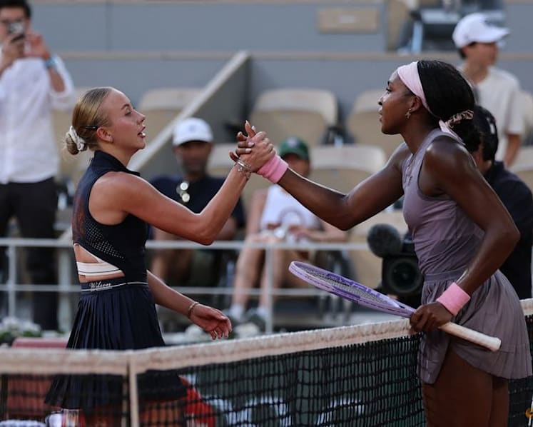 Holder Gauff joins big-name exodus, Sabalenka solid at French Open