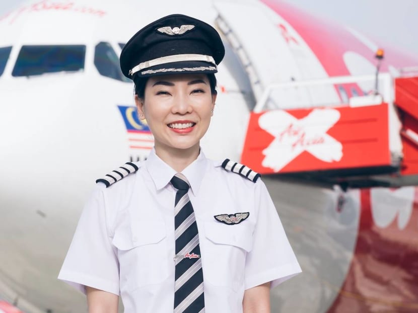 Here Is How To Get Quality Sleep On A Plane, According To A Pro Pilot