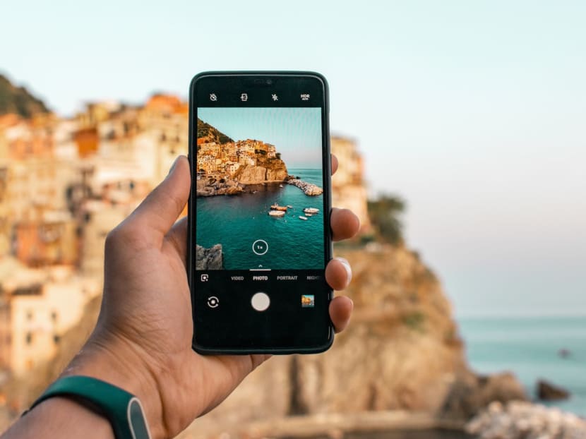 Elevate your smartphone photography with these 10 must-have accessories