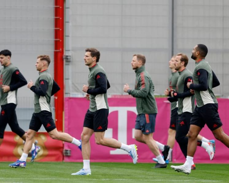 Bayern are in driving seat but wounded Real could be dangerous, says Neuer