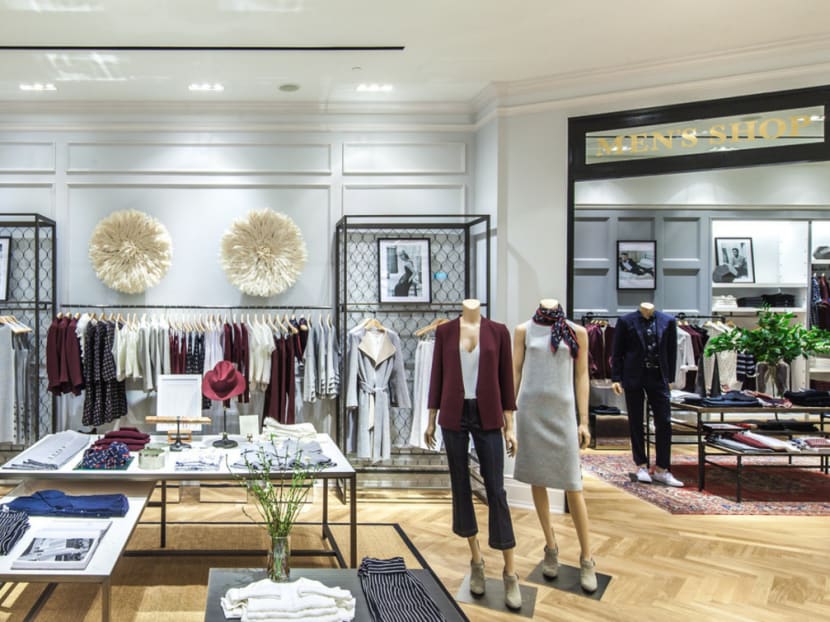 Style Scoop: GEOX, LACOSTE, Club Monaco