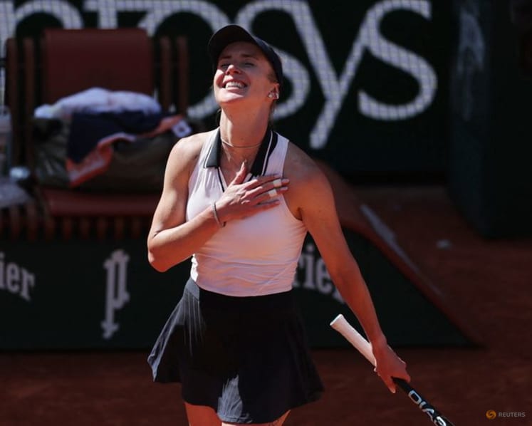 Svitolina huffs and puffs into French Open round two