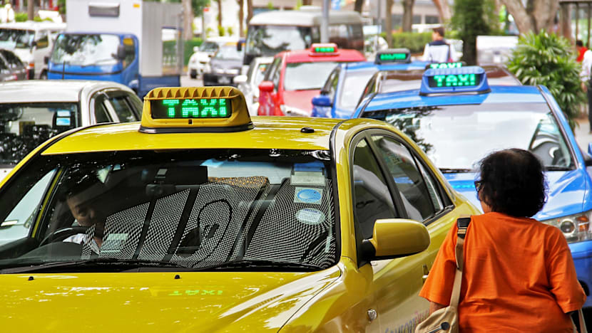 Cabbies may ignore street commuters during peak hours: Experts