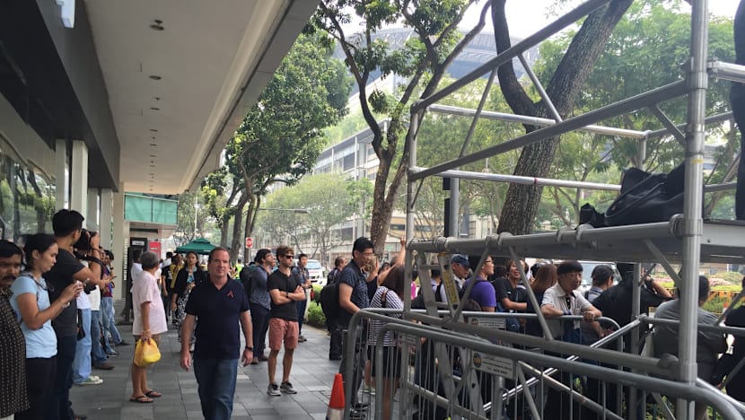 Final journey across S’pore for S R Nathan during funeral procession