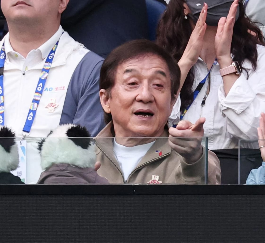 People Thought Jackie Chan Looked “Old And Tired” At The Australian Open  Until He Gave A Martial Arts Demo - 8days