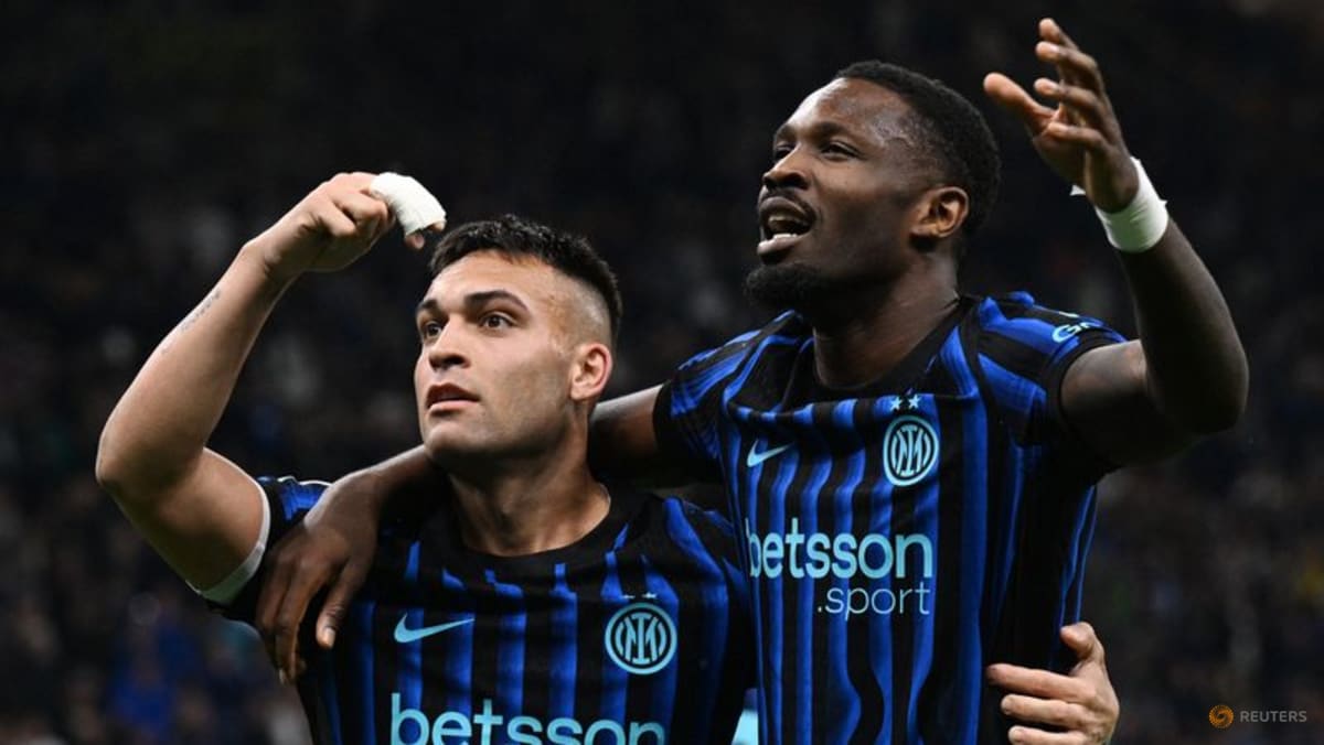 Thuram and Martinez star as Inter dismantle Roma 5-2