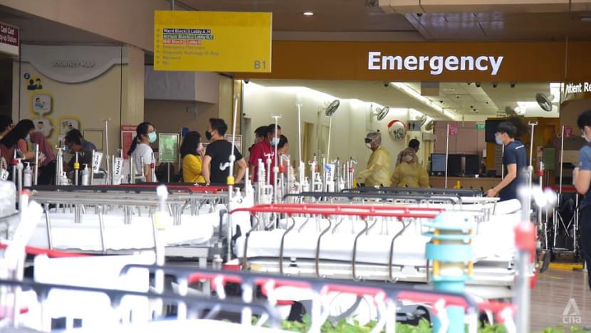Jumlah pesakit COVID-19 di hospital "naik agak ketara", kata Ong Ye Kung Jumlah pesakit COVID-19 di hospital "naik agak ketara", kata Ong Ye Kung