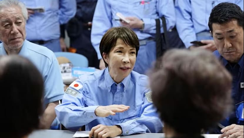 PM Jepun lawat tapak gempa di Kumamoto sedang penduduk berdepan cuaca panas ekstrem