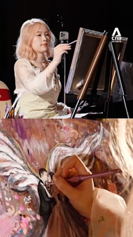This 27-year-old makes up to US$7,000 a month live painting weddings