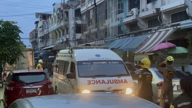 泰男与家人吵架竟对警察开枪 警员一死一伤