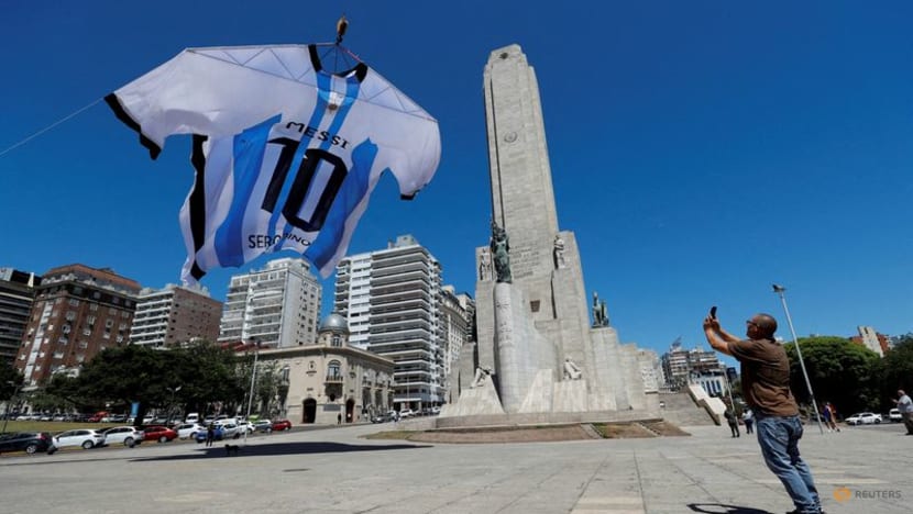 Football rivalry gone too far: Argentine club Newell's sanctions 9-year-olds over rival player photo