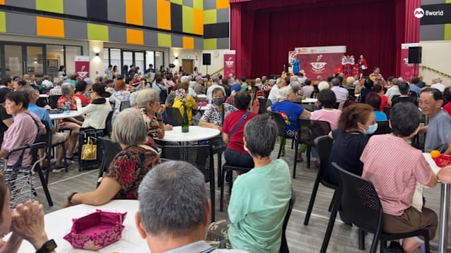 “食以爱为源”暖人心 400名年长者提前共享春节早餐