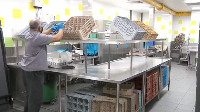 年长者再就业增多 培训新技能成趋势