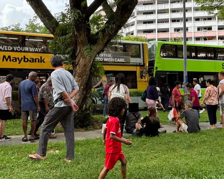 Nine people remain in hospital after bus collision in Jurong West 