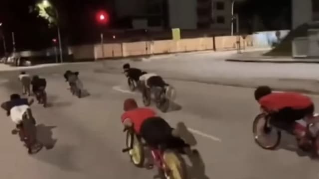 青少年飙蚊型脚踏车 涉宣传非法比赛马警介入调查