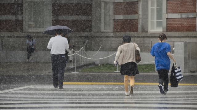 日本石川县遭暴雨侵袭 当局警告防范泥石流和淹水